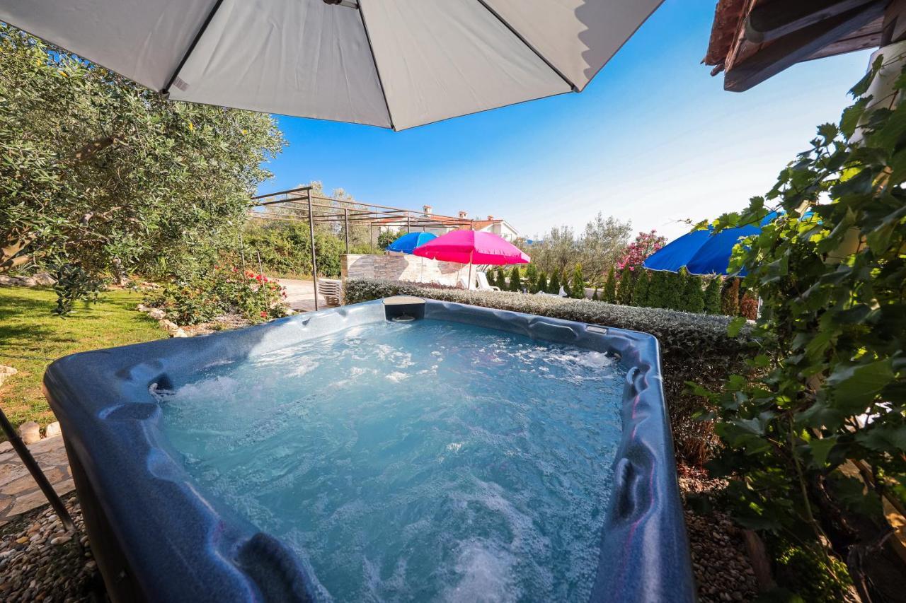 Luton Apartment Zadar Kozino Heating Pool & Jacuzzi ภายนอก รูปภาพ