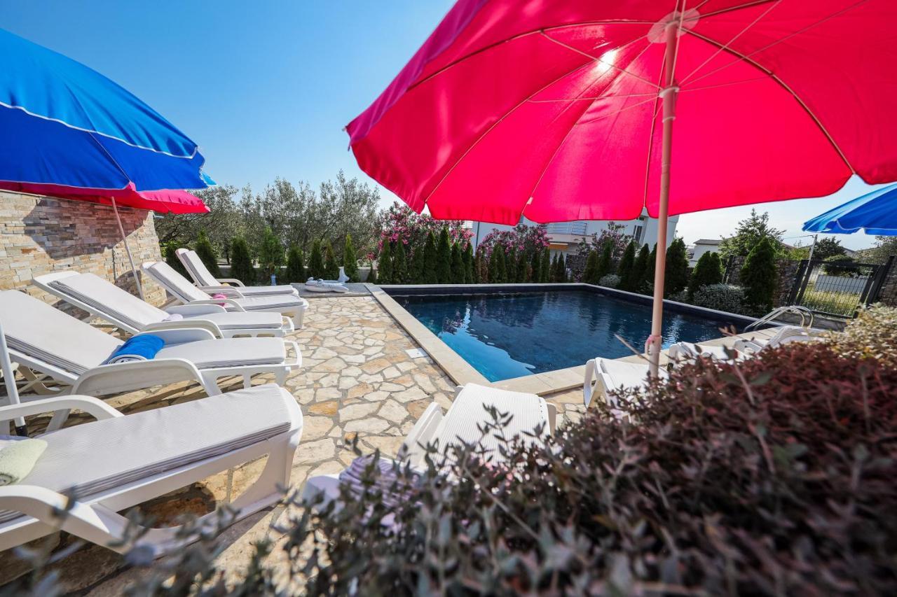 Luton Apartment Zadar Kozino Heating Pool & Jacuzzi ภายนอก รูปภาพ