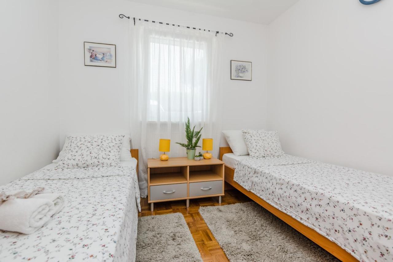 Luton Apartment Zadar Kozino Heating Pool & Jacuzzi ภายนอก รูปภาพ
