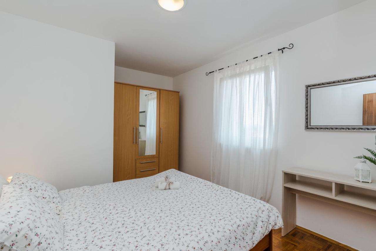 Luton Apartment Zadar Kozino Heating Pool & Jacuzzi ภายนอก รูปภาพ